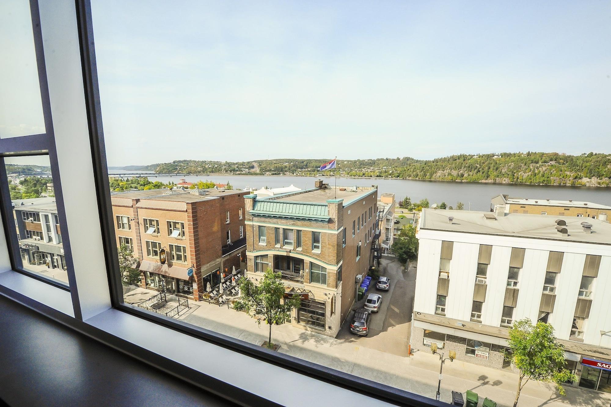 Hotel Chicoutimi, Affilie A Hyvi Экстерьер фото