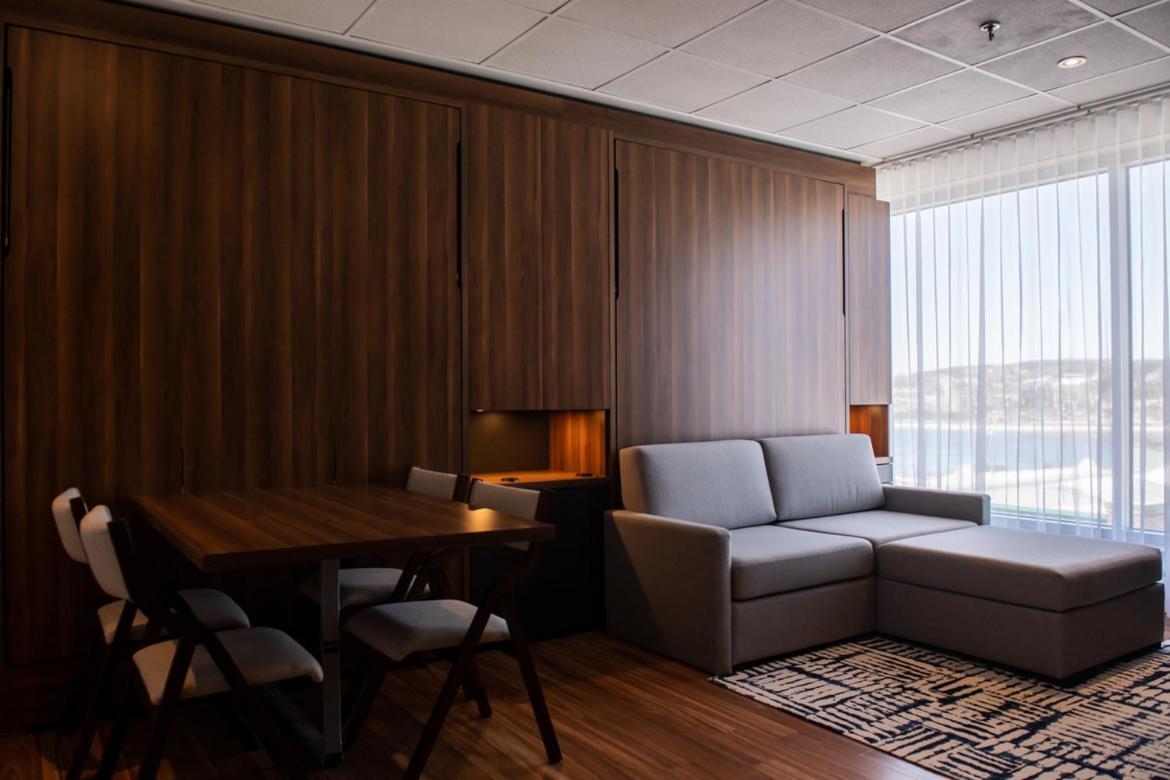 Hotel Chicoutimi, Affilie A Hyvi Экстерьер фото