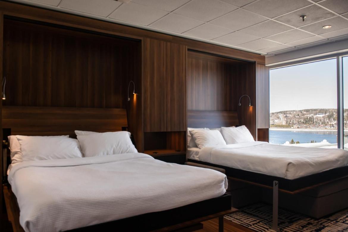 Hotel Chicoutimi, Affilie A Hyvi Экстерьер фото